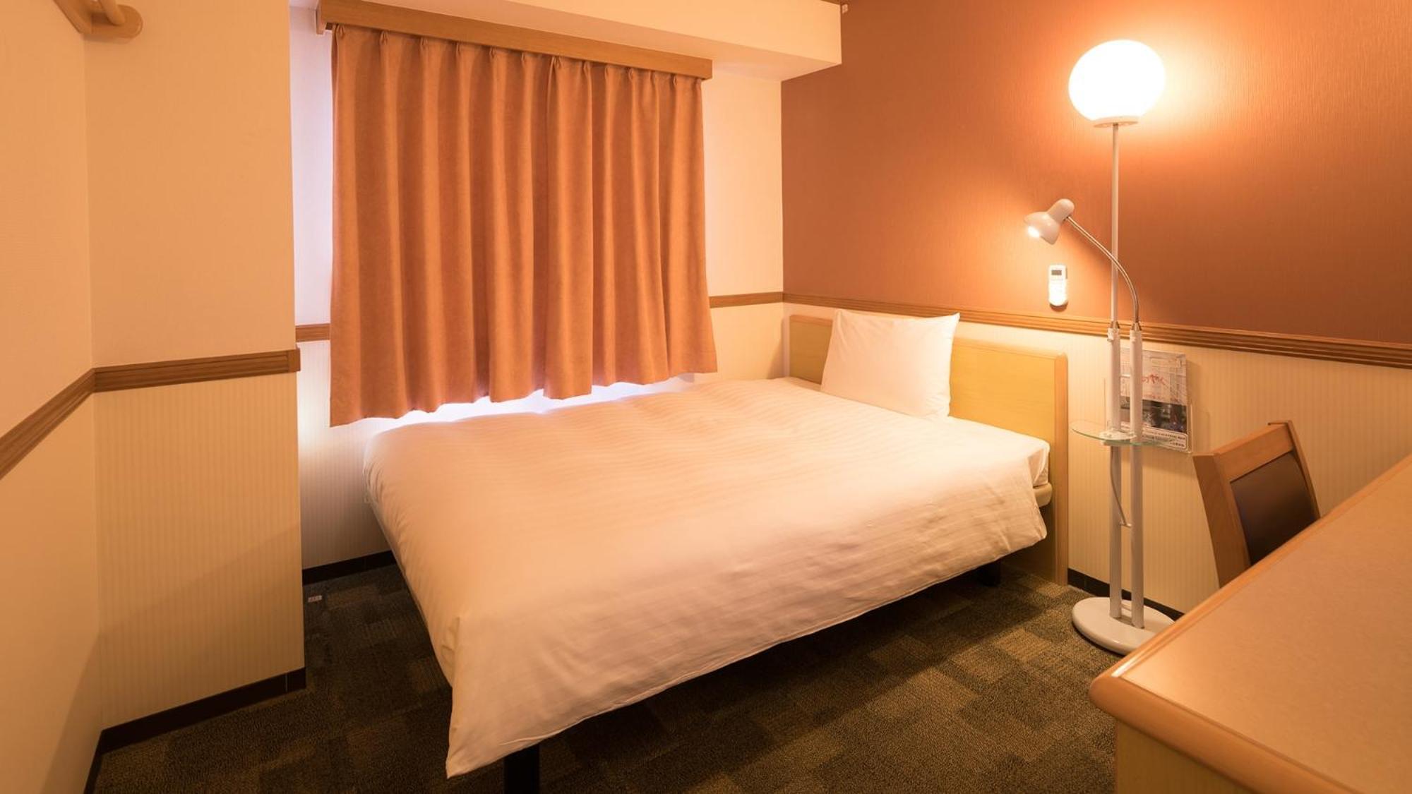 Toyoko Inn Higashi-Hiroshima Saijo Ekimae Стая снимка