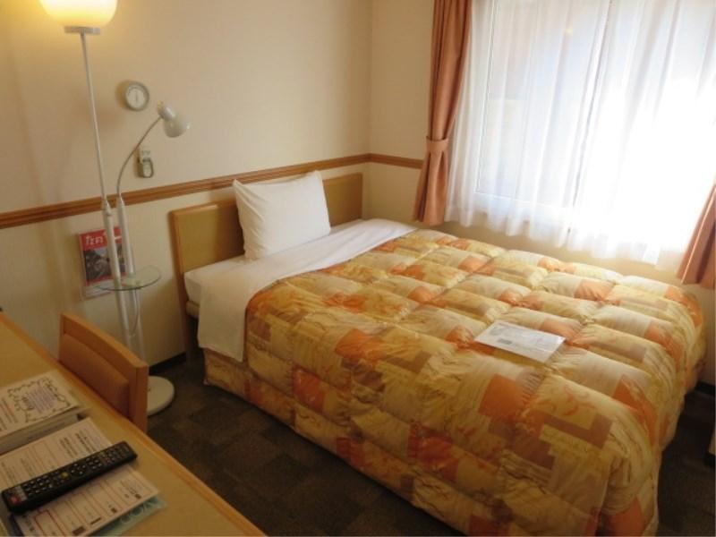 Toyoko Inn Higashi-Hiroshima Saijo Ekimae Екстериор снимка